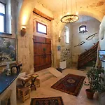 ホテル Cappadocia Nar Cave House & Swimming Pool