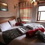 ホテル Cappadocia Nar Cave House & Swimming Pool 3*