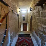 ホテル Cappadocia Nar Cave House & Swimming Pool ネヴシェヒル