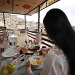 Cappadocia Nar Cave House & Swimming Pool 3*