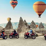 ホテル Cappadocia Nar Cave House & Swimming Pool ネヴシェヒル