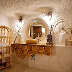 ホテル Cappadocia Nar Cave House & Swimming Pool 3*
