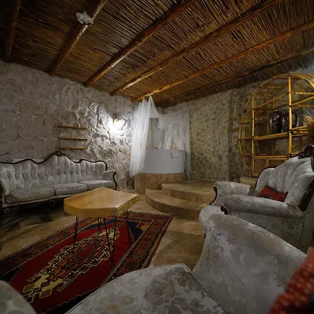 Cappadocia Nar Cave House & Swimming Pool 3*