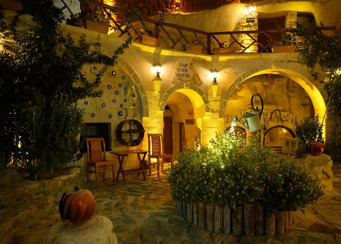 Cappadocia Nar Cave House & Swimming Pool 酒店 3*